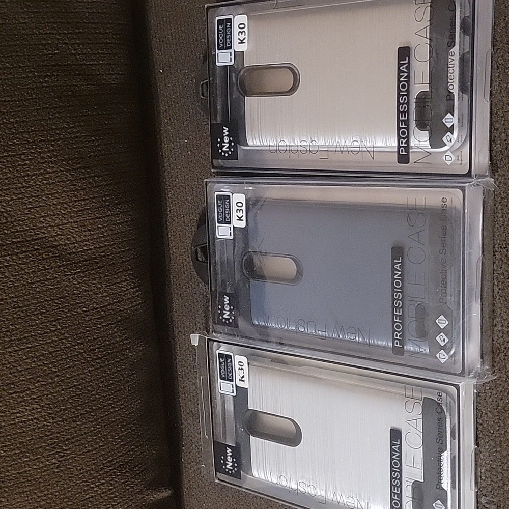 New Vogue Design Protective Silver and Black K30 Case